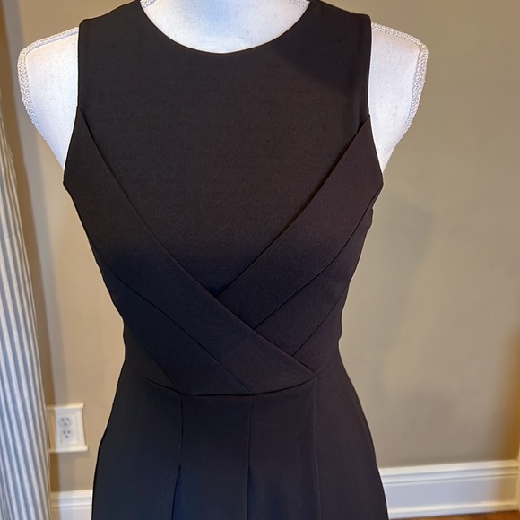 ASOS black dress size 2 sleeveless with criss cross design front w/ full skirt - Picture 3 of 12